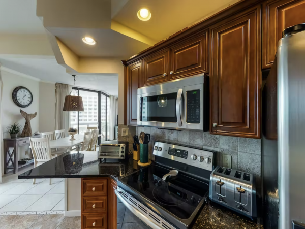 Value Priced Beach Front Rental Three Bedroom Lovely