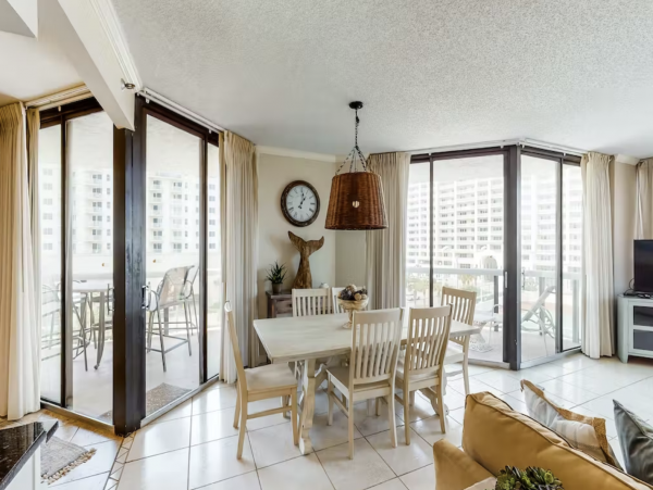Value Priced Beach Front Rental Three Bedroom Lovely