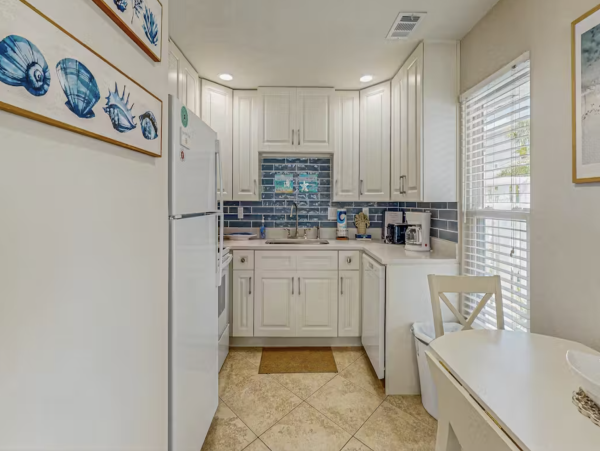 Discover Your Perfect Holmes Beach Condo with Heated Pool