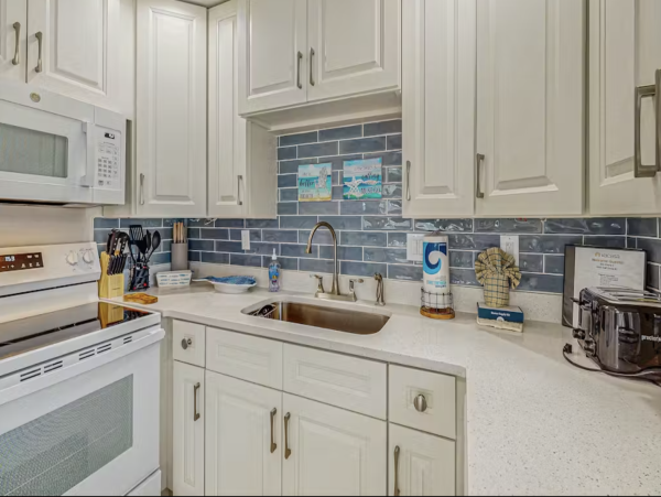 Discover Your Perfect Holmes Beach Condo with Heated Pool
