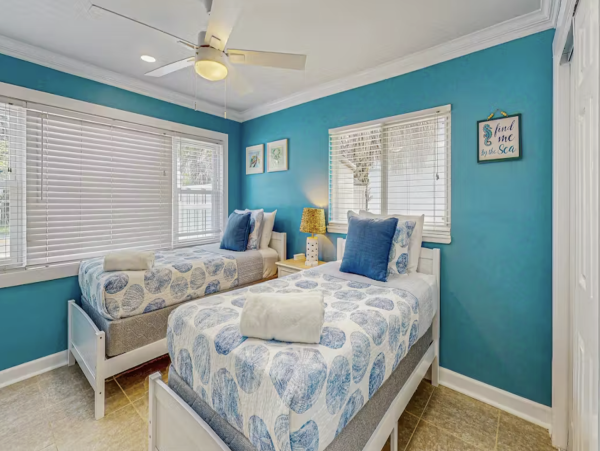 Discover Your Perfect Holmes Beach Condo with Heated Pool