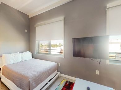 Miami Beach Condo 913889