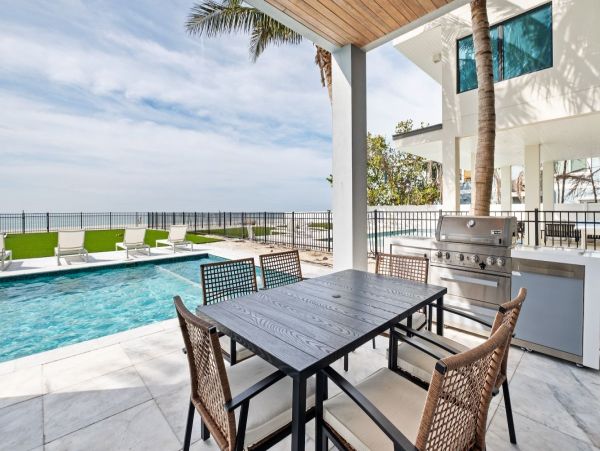 Luxury 8 Bedroom Anna Maria Private Beach Path Vacation Home