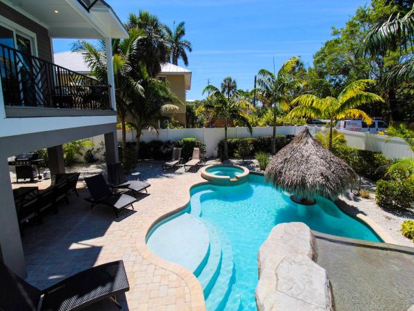 Luxurious Island Retreat with Private Pool, Game Room and Rooftop Deck in Holmes Beach