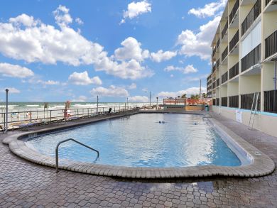 Daytona Beach Condo 913913