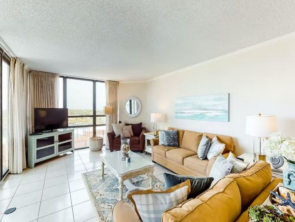 Gorgeous Coastal Vacation Condo in Miramar Beach Sleeps 6