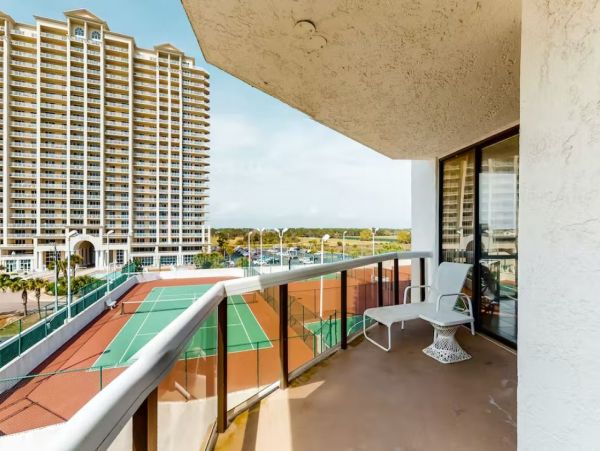 Gorgeous Coastal Vacation Condo in Miramar Beach Sleeps 6
