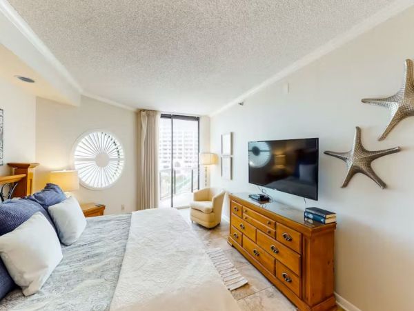 Gorgeous Coastal Vacation Condo in Miramar Beach Sleeps 6