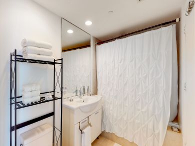 Miami Beach Condo 913918 Miami Beach Condo 913918