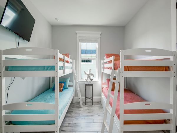 Anna Maria Island Vacation Home Sleeps Sixteen Guests