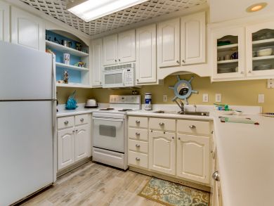 Panama City Vacation Condo Sleeps Six.