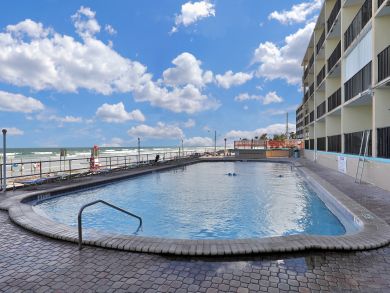 Daytona Beach Condo 913976