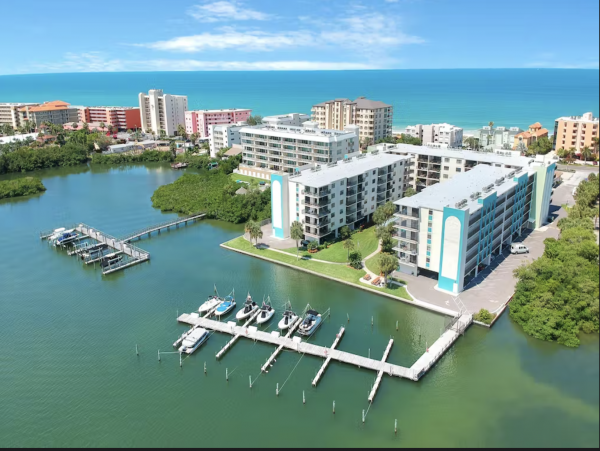 Lovely Open Lanai Fabulous Indian Shores Condo