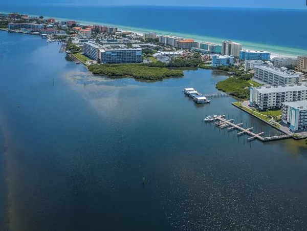 Lovely Open Lanai Fabulous Indian Shores Condo