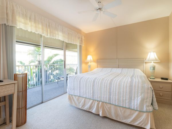 Sanibel Vacation Condo Two Bedroom On Beach