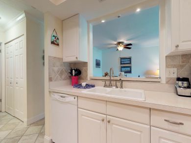 Sarasota Condo 913995 Sarasota Condo 913995