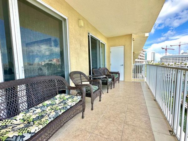 Clearwater Vacation Condo Bay Views