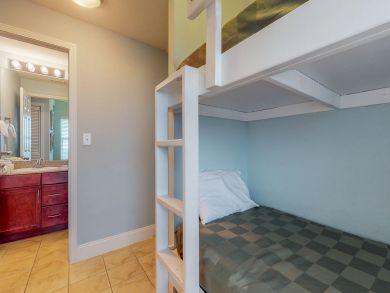 Pamama City Beach 2 Bedroom Vacation Rental
