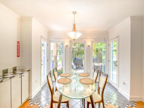 Fort Lauderdale Vacation Home with 4 Bedrooms Steps to the Sand