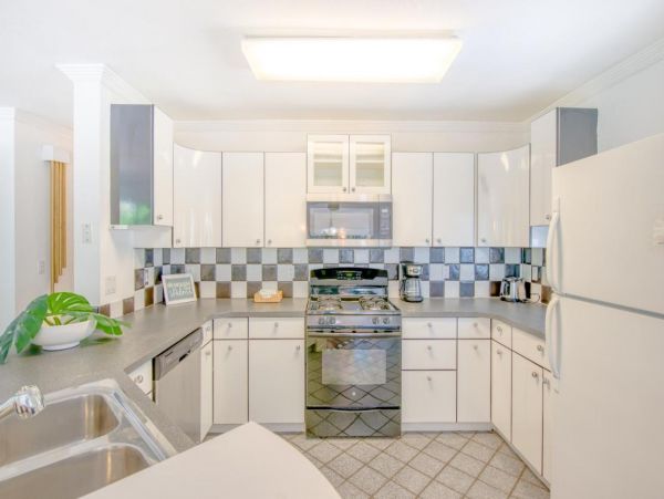 Fort Lauderdale Vacation Home with 4 Bedrooms Steps to the Sand