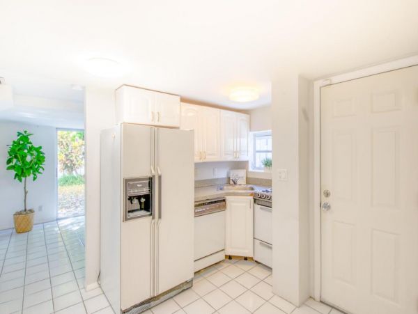 Fort Lauderdale Vacation Home with 4 Bedrooms Steps to the Sand