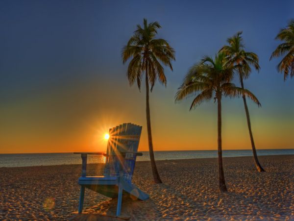 Fort Lauderdale Vacation Home with 4 Bedrooms Steps to the Sand