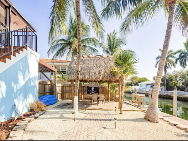 Florida Keys Lovely 3 Bedroom Vacation Home With Pool & Dock