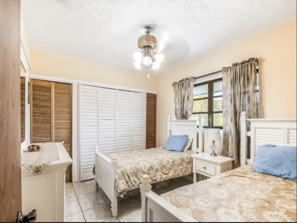 Florida Keys Lovely 3 Bedroom Vacation Home With Pool & Dock
