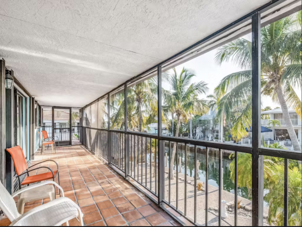 Florida Keys Lovely 3 Bedroom Vacation Home With Pool & Dock