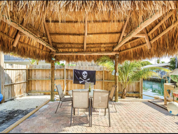 Florida Keys Lovely 3 Bedroom Vacation Home With Pool & Dock