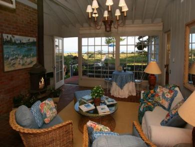 Santa Barbara Charming Vacation Home at the Beach