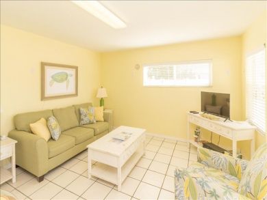 Ground Floor Studio Accommodation with Pool Ground Floor Studio Accommodation with Pool