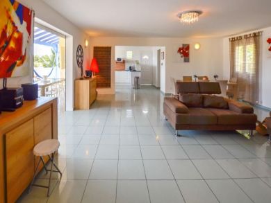 Guadeloupe Vacation Home Rental Sleeps Ten Guests.