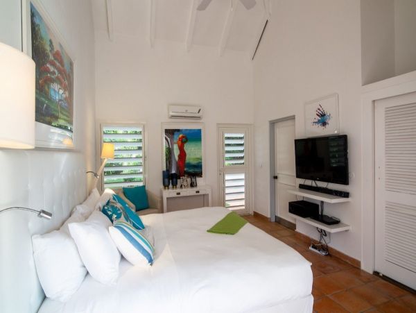 Stunning Luxury Villa in Saint Martin 14 Bedrooms Sleeps 28