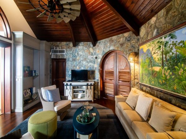 Stunning Luxury Villa in Saint Martin 14 Bedrooms Sleeps 28