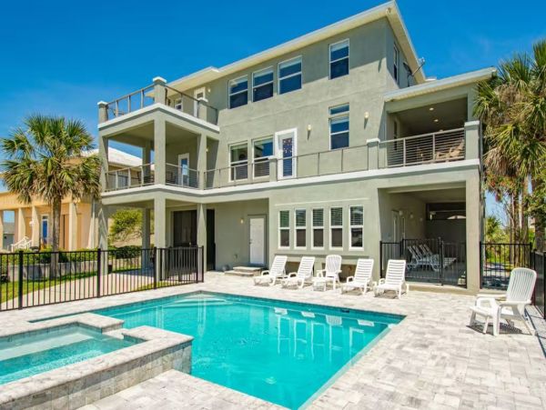 Beautiful Home with Private Pool & Spa in St. Augustine
