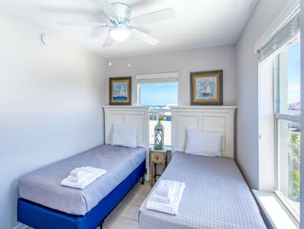 Beautiful Home with Private Pool & Spa in St. Augustine