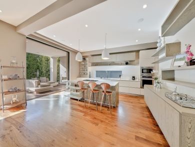 The Ultimate Santa Monica Vacation Luxury Residence