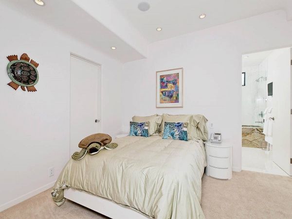 Magnificent Malibu Luxury Home on The Pacific Sleeps 8