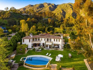 Magnificent Malibu Vacation Home Luxury Residence
