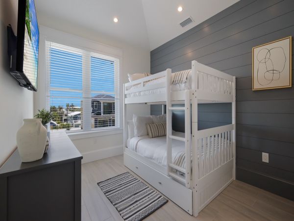 Bradenton Beach Tastefully Decorated Vacation Rental