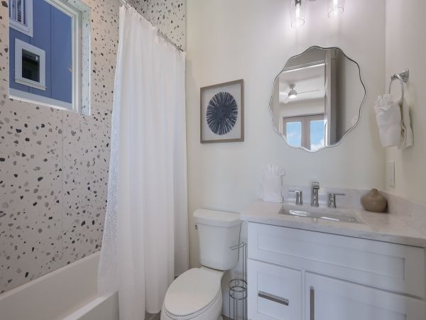 Bradenton Beach Tastefully Decorated Vacation Rental