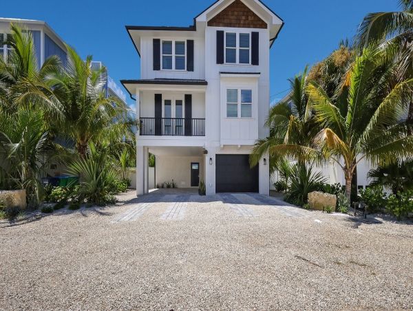 Bradenton Beach Tastefully Decorated Vacation Rental