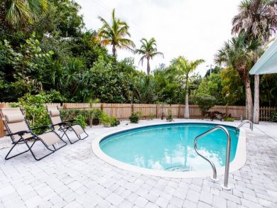 Sanibel Vacation Rental Home Three Bedrooms Pool