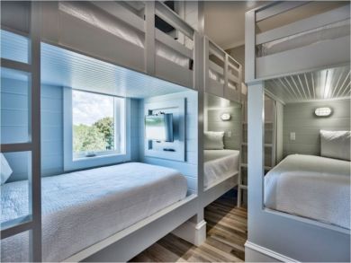 Frangista Beach Luxury Home, Walk to Beach and Private Pool