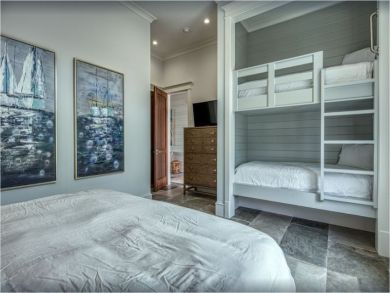 Frangista Beach Luxury Home, Walk to Beach and Private Pool
