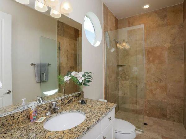 Anna Maria Vacation Pool Home Rental Sleeps 12 Guests