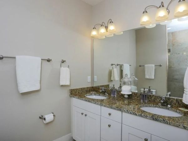 Anna Maria Vacation Pool Home Rental Sleeps 12 Guests
