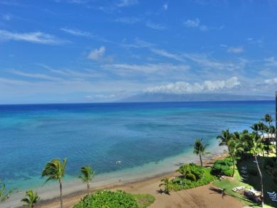 Charming Condo Vacation Rental on Lahaina Maui.