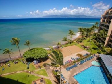 Charming Condo Vacation Rental on Lahaina Maui.